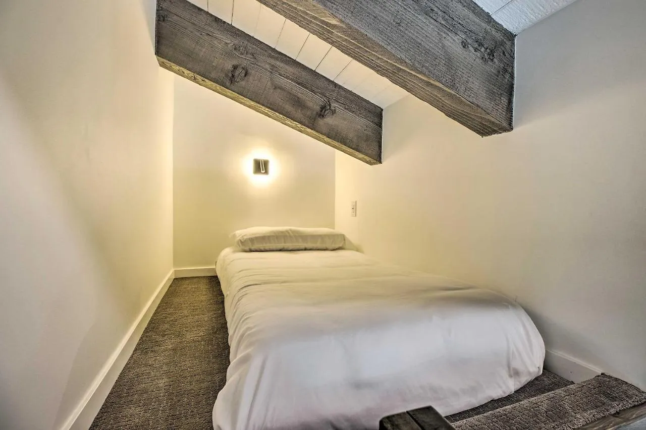Holiday home Luxe Mountain Home In Village, Steps To Gondola! Mammoth Lakes United States