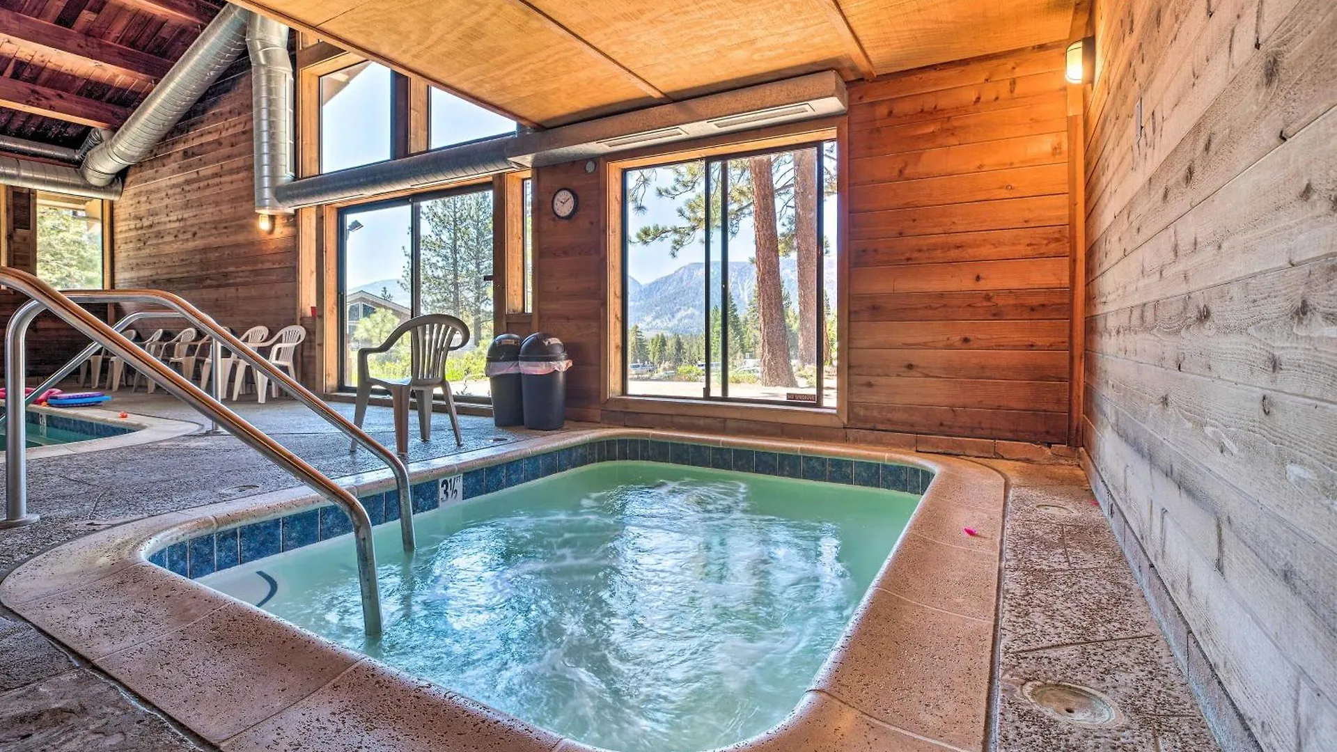 Luxe Mountain Home In Village, Steps To Gondola! Mammoth Lakes Holiday home